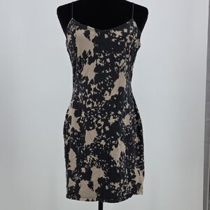 Vtg Y2K Victoria's Secret Black and Cream Patterned Mini Dress size large